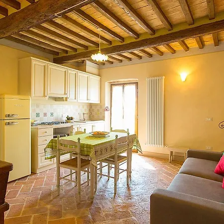 Cozy Holiday In Italy With Pool